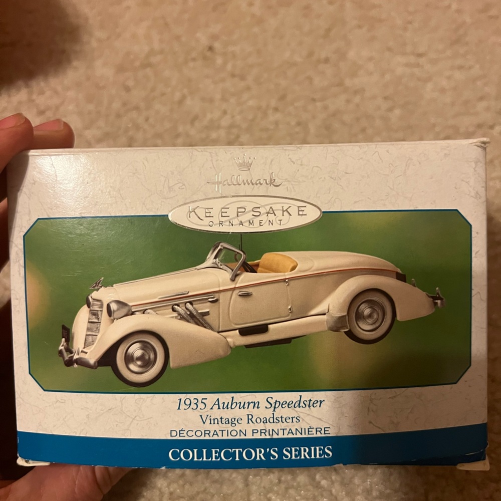 Hallmark Keepsake - 1935 Auburn Speedster - 2000 Vintage Car Ornament